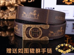 皮带：爱马仕.Hermes原单 DDD 腰带：顶级复刻百分百进口原厂头层牛皮，保证真皮。24K纯钢扣双面可用专柜同等质量， 送人自用首选 DDD 包装： 请认准