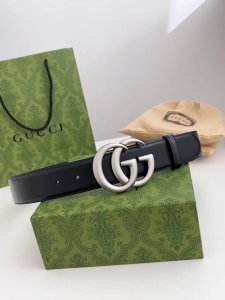 特 古奇 顶级货品， 宽度4.0 原厂头层小牛皮，意大利进口小牛皮、皮质总体手感柔软适中。 扣头：纯铜扣 全套包装