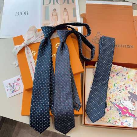 特 Lv老花领带 路易威登经典领带老花提花设计 男士必备单品超时尚 高端品质 版型面料都达到品牌标准 难得的好款 不挑人 上身效果大牌范儿十足 怎么穿都帅到爆 - 点击图像关闭
