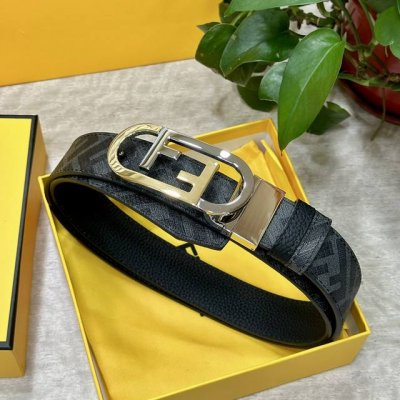 Fendi 芬迪 专柜同款 宽35Mm 双环正反用腰带 Ff按钉搭扣 黑色Cuoio Romano皮革材质 反面面料带有烟草黄和棕色Ff图案 针扣金属饰面 时尚