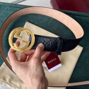 古家 双面真皮腰带 一饰两戴の优雅哲学 4.0Cm气场腰带 双面设计切换场合 钯金双G锁扣转动间皆是光芒 意大利匠制｜经典多色皮革×Gg老花经典皮革 朝晚穿搭