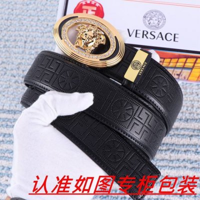 品名：Versace.范思哲原单 材料：百分百头层牛皮，保证真皮。24K纯钢扣双面可用专柜同等质量， 送人自用首选 包装： 请认准如图专柜包装，赠送打孔器，银联