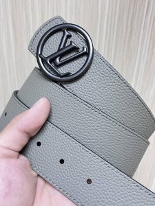 4.0当季新款 双面进口小牛皮 可双面用 搭配精品扣头 实物实拍 官网同步