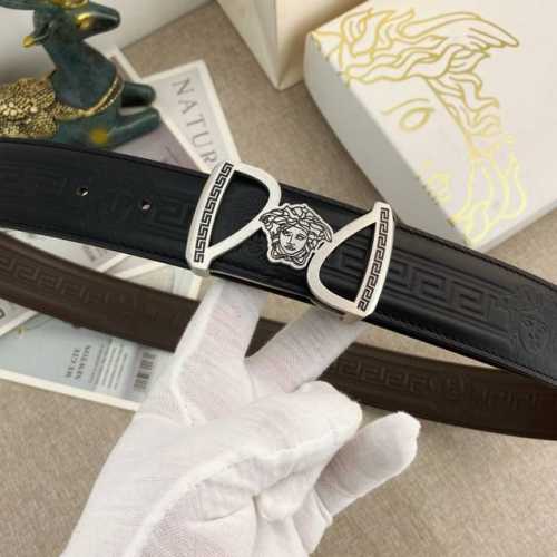 范思哲 特种皮腰带系列 ，原厂五金精品不锈钢扣，手感柔软舒适 宽3.8Cm。