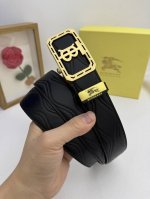 品名：巴宝莉 自动带 材质：原单牛皮腰带 百分百头层牛皮腰带保证真皮，24K纯钢扣，专柜原单品质、做工精细，时尚大牌，送人自用首选 包装： 请认准如图专柜包装赠