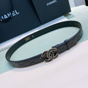 特 C Hanel Logo树脂黑 与 白 Cc扣 黄铜金色金属 3.0Cm精品 小牛皮腰带 手感极佳 典雅 欧码75、80、85、90、95、100 不含扣长