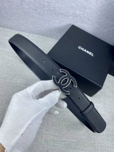 宽度3.0Cm Chanel 香奈儿 女士腰带皮带新款柔软的内衬进口小牛皮搭配精品钢扣 贴皮 金 银色扣。