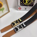 品名：Lv..路易..威登 材质：原单牛皮腰带 百分百头层牛皮腰带保证真皮，24K纯钢扣，专柜原单品质、做工精细，时尚大牌，送人自用首选 包装： 请认准如图专柜