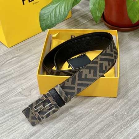 Fendi 芬迪 专柜同款 宽4.0Cm 双环正反用腰带 Ff按钉搭扣 黑色cuoio Romano皮革材质 反面面料带有烟草灰和黑色ff图案 黑色珐琅金属饰面 - 点击图像关闭