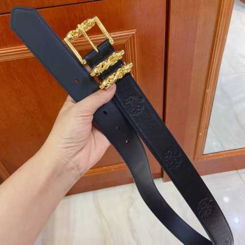 克罗心 旋转滚轮针扣皮带〔固定款〕，黄铜镀真金扣头搭配进口油腊皮热压童军花腰带，酷炫十足。宽度3.8Cm
