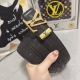 品名：Lv..路易..威登原单 材质：原单牛皮腰带 百分百头层牛皮腰带保证真皮，24K纯钢扣，专柜原单品质、做工精细，时尚大牌，送人自用首选 包装： 请认准如图