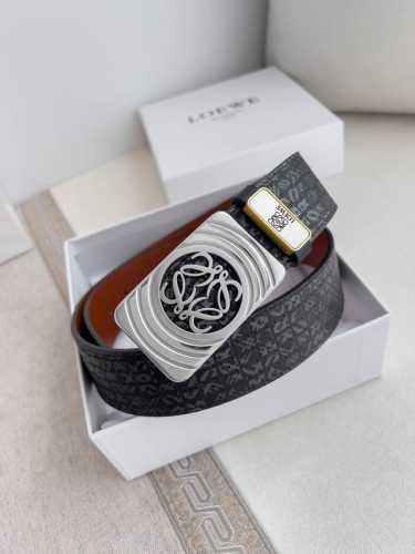 品名：罗意威.Loewe腰带皮带 型号：挂扣，纯钢材质挂扣，图片实物拍摄 材料：百分百头层牛皮，保证真皮。24K纯钢扣，真空电镀永不掉色专柜同等质量， 头层牛皮