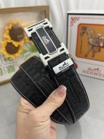 品名：爱马仕.HermèS 原单 材质：原单牛皮腰带 百分百头层牛皮腰带保证真皮，24K纯钢扣，专柜原单品质、做工精细，时尚大牌，送人自用首选 包装： 请认准如