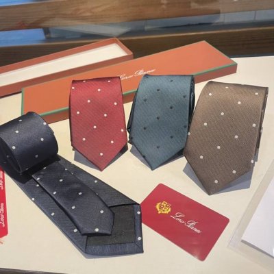 特 配包装 无优惠 皮安娜Lp 专柜同款英伦欧美范儿 一款时尚的男士领带 颜色搭配波点很协调，低调奢侈大气的配色 让男士可以男士充分显示自己的个性。百分百顶级真