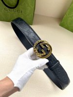 特 宽度4.0Cm Gucci 互扣式双g带扣腰带，采用热压印技术的gucci Signature蓝色皮革精制而成，触感厚实，印花图案清晰分明。