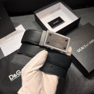 Dg。宽3.5Cm Dolce&Gabbana 双面使用腰带，搭配钌电镀 Dg 交叉造型徽标搭扣