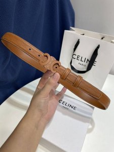 特P160 CéLine 赛琳2023 凯旋门腰带 Triomphe 压花小牛皮腰带 对版金属件 领扣搭扣 宽2.5Cm