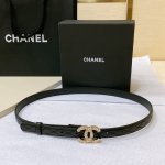 Chanel 23C 字母腰带 软硬适中的小羊皮 春夏搭配好帮手 一年四季最不可缺少的搭配神器 穿裙子西装搭它简直不要太高级 2.0Cm精品