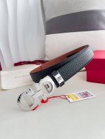 品名：Ferrgamo..菲拉格慕 腰带自动带 皮带 型号：自动扣，纯钢材质自动扣，头层牛皮，自动带身 材料：百分百头层牛皮，保证真皮。24K纯钢扣专柜同等质量