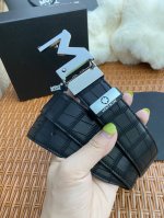 品名：万宝龙 Montblanc 原单 材质：原单牛皮腰带 百分百头层牛皮腰带保证真皮，24K纯钢扣，专柜原单品质、做工精细，时尚大牌，送人自用首选 包装： 请