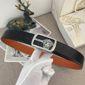 范思哲 特种皮腰带系列 ，原厂五金精品不锈钢扣，手感柔软舒适 宽3.8Cm。