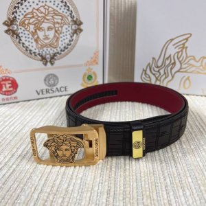 品名：Versace.范思哲 自动带 材质：原单牛皮腰带 百分百头层牛皮腰带保证真皮，24K纯钢扣，专柜原单品质、做工精细，时尚大牌，送人自用首选 包装： 请认