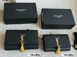 配盒 Size：20*12Cm 小 24*15Cm 大 Ysl Woc信封包 Kate 鱼子酱搭配非常有质感！ 看起来质感特别好！耐磨耐用！ 斜挎腋下