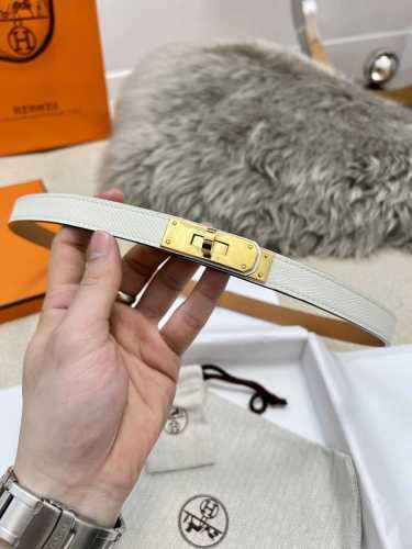 特 爱马仕 1.8Mm 女款 凯莉 顶级原单 原厂进口皮 专柜五金 K金铂金玫金 长度可调节 专柜同款 经典款式