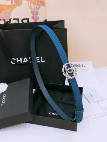Chanel 小牛皮 与 羊皮 黄铜金属 手感柔软 舒适 2.0Cm