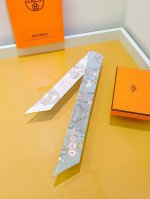 Phms2520 双层双面 5X86Cm斜纹真丝 爱马仕 华丽的缰辔花卉版