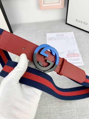 宽度4.0Cm G U C C I 经典帆布织带腰带 头尾用采头层小皮牛的点缀 配以织纹质皮滚边和原单钢扣。夏季男百女搭款 上身效超果级棒 - 点击图像关闭
