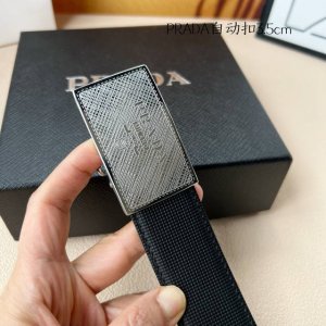 特 品牌：Pr Ada新款进口小牛皮，手感细腻柔软。搭配纯钢自动精品钢扣，宽度：3.5Cm
