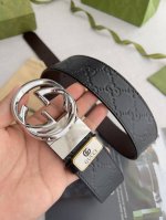品名：古奇.Gu...Cci皮带 腰带 原单 型号： 双面头层牛皮，双面使用斜边旋转挂扣，实物拍摄 材料：头层牛皮，保证真皮。专柜同等质量， 双面可用旋转扣头，