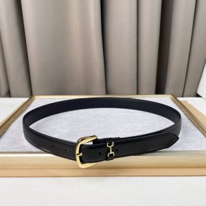 gucci、马衔扣腰带，女士净面牛皮，3Cm