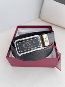 品名：Ferrgamo..菲拉格慕 腰带自动带 皮带 型号：自动扣，纯钢材质自动扣，头层牛皮，自动带身材料：百分百头层牛皮，保证真皮。24K纯钢扣专柜同等质量，