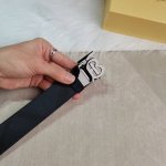 Made In Italy 批 配图片代购礼盒 品牌：Burberry 扣头材质：双色纯钢扣 带身材质正面：产地意大利正版35Mm宽度进口头层牛皮配品牌革料，国