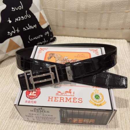 品名：爱马仕.HermèS 原单 材质：原单牛皮腰带 百分百头层牛皮腰带保证真皮，24K纯钢扣，专柜原单品质、做工精细，时尚大牌，送人自用首选 包装： 请认准如 - 点击图像关闭