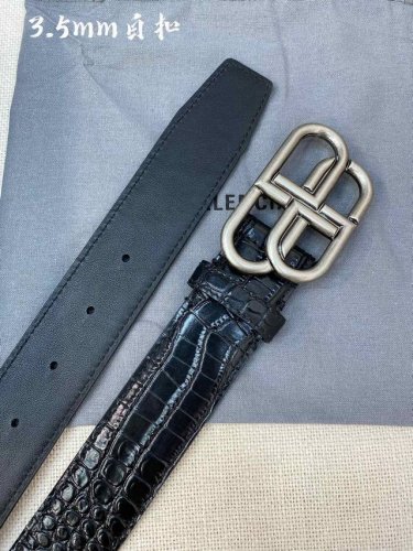 特 巴黎世家鳄鱼纹 新款腰带 双面意大利雾面小牛皮 搭配复古扣--宽度3.5