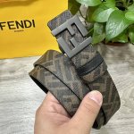 图片包装＋10 Fendi 芬迪 专柜同款 宽3.5Cm 双环正反用腰带 Ff按钉搭扣 黑色Cuoio Romano皮革材质 反面面料带有烟草黄和黑色Ff图案