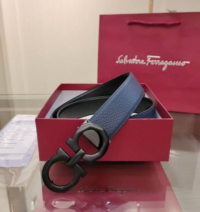 Ferragamo 菲拉格慕 双面进口牛皮，搭配精品铜扣，自行选择搭配，真材实料有质感，时尚经典不失风范 ，长短可自行裁剪