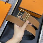 爱马仕 Hermēs Box/Togo小牛皮双面腰带，镀钯腰带扣。38毫米