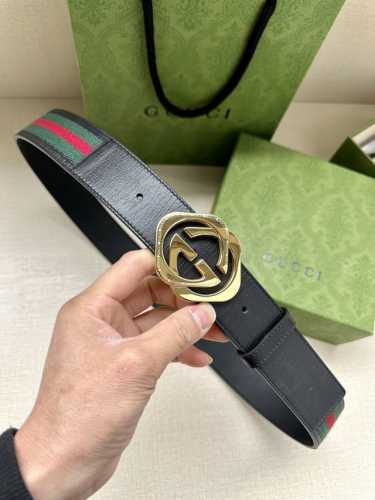 特 宽度3.8Cm G U C C I 经典帆布织带磨砂底腰带 头尾用采头层野猪皮纹效果点缀 配以织纹质皮滚边搭配原单钢扣。夏季男百女搭款 上身效超果级棒