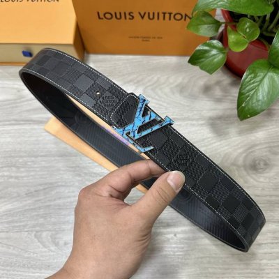 Lv.路易威登 宽40Mm双面原版小牛皮 搭配单钌钯电镀扣 完美的手感.油边 出众的设计.风格 高贵奢华 时尚大方 高清实拍 货真价实 品质保证 双面用