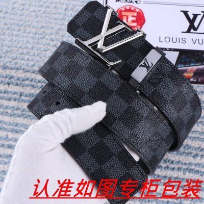 品名：Lv..路易..威登原单 材料：百分百头层牛皮，保证真皮。24K纯钢扣双面可用专柜同等质量， 送人自用首选 包装： 请认准如图专柜包装，赠送打孔器，银联发