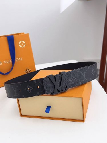 特 Lv.路易威登 全套包装 原版品质 代工厂货品 40Mm宽度 正品一体铸造五金钢扣，原厂皮料 双面原厂定制面料，区别市场货