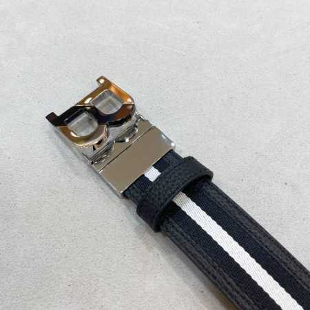 专柜ＢＡ、ＬＬＹ 拼色款全皮手工拼接 双面两用 尺寸3.4Cm - 点击图像关闭