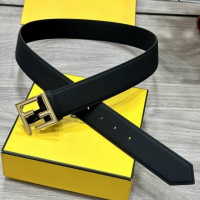 特 FENDl 芬迪 专柜同款 宽40MM双面原版小牛皮 搭配单钌钯电镀扣 完美的手感.油边 出众的设计.风格 高贵奢华 时尚大方 高清实拍 货真价实 品质保证