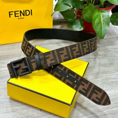 特 Fendl 芬迪 专柜同款 宽3.8Cm 原版定制布料 单环皮带钢扣 Ff图案布料材质 黑色皮革内衬 单钉镀钯金属配件 时尚潮流 经典系列