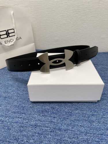 Balenciaga巴黎世家新款时尚腰带，双面小牛皮，配上复古经典扣，时尚百搭，宽度3.5Cm