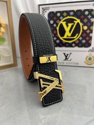 品名：Lv..路易..威登原单 材质：原单牛皮腰带 百分百头层牛皮腰带保证真皮，24K纯钢扣，专柜原单品质、做工精细，时尚大牌，送人自用首选 包装： 请认准如图